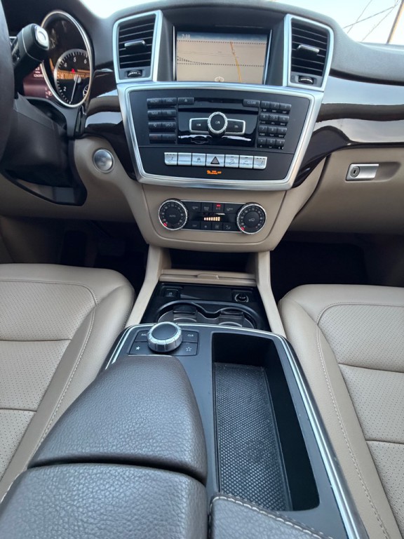 2015 Mercedes-Benz M-Class Image 21
