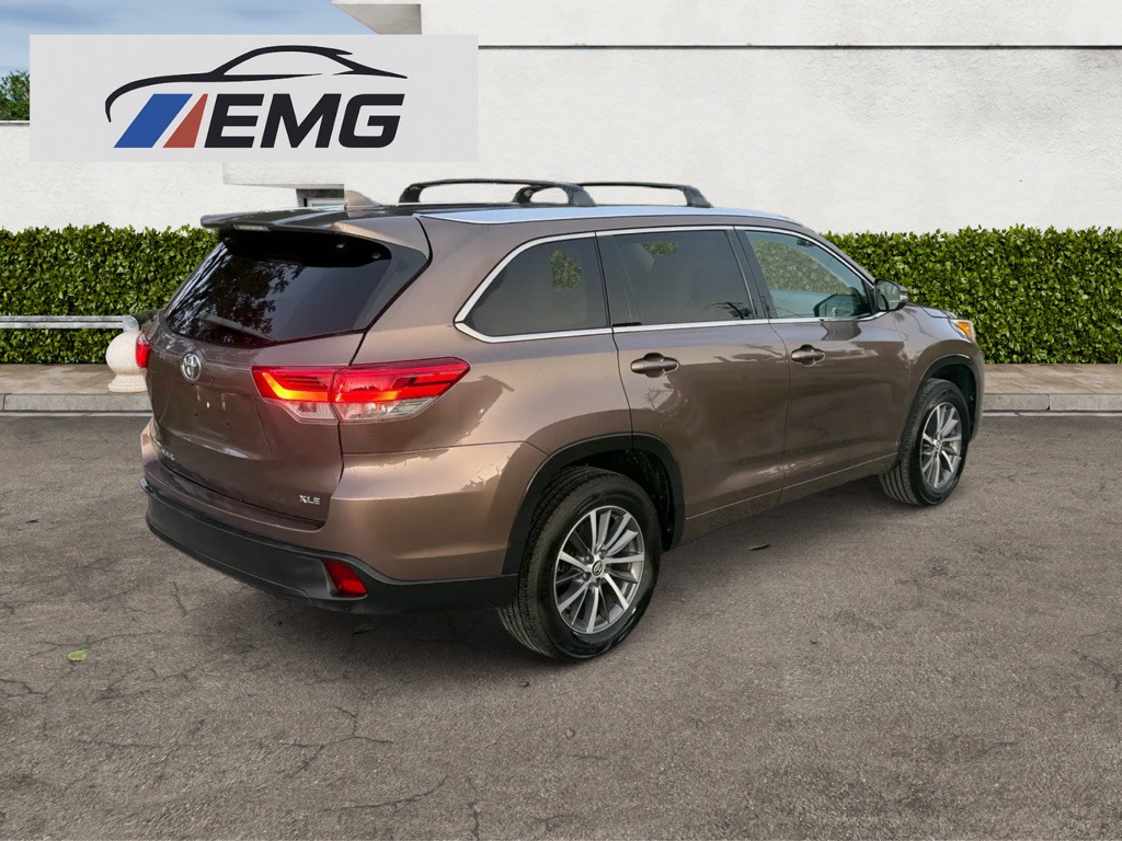 2018 Toyota Highlander Image 7