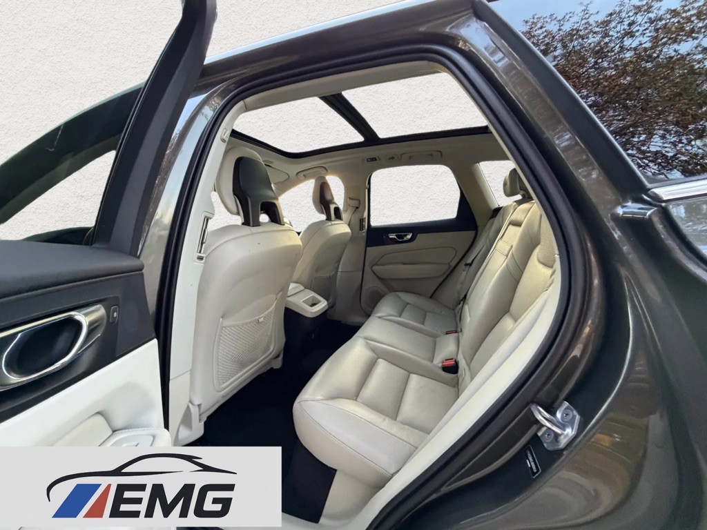 2018 Volvo XC60 Image 7