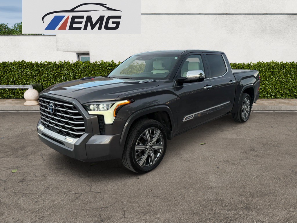 2023 Toyota Tundra Image 2