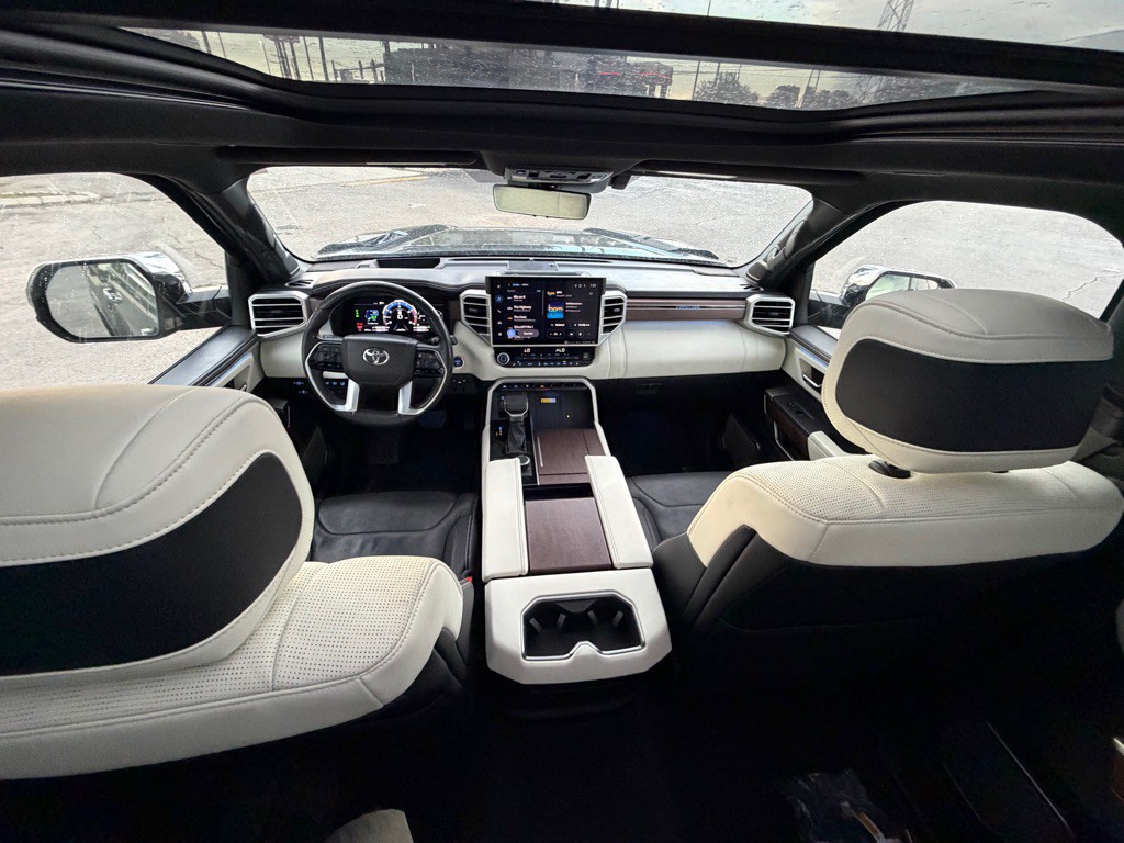 2023 Toyota Tundra Image 17