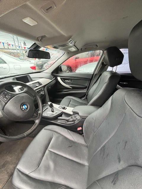 2016 BMW 3 Series Image 2