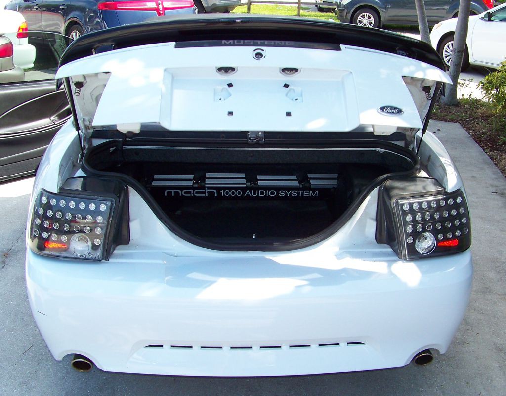 2003 Ford Mustang Image 11