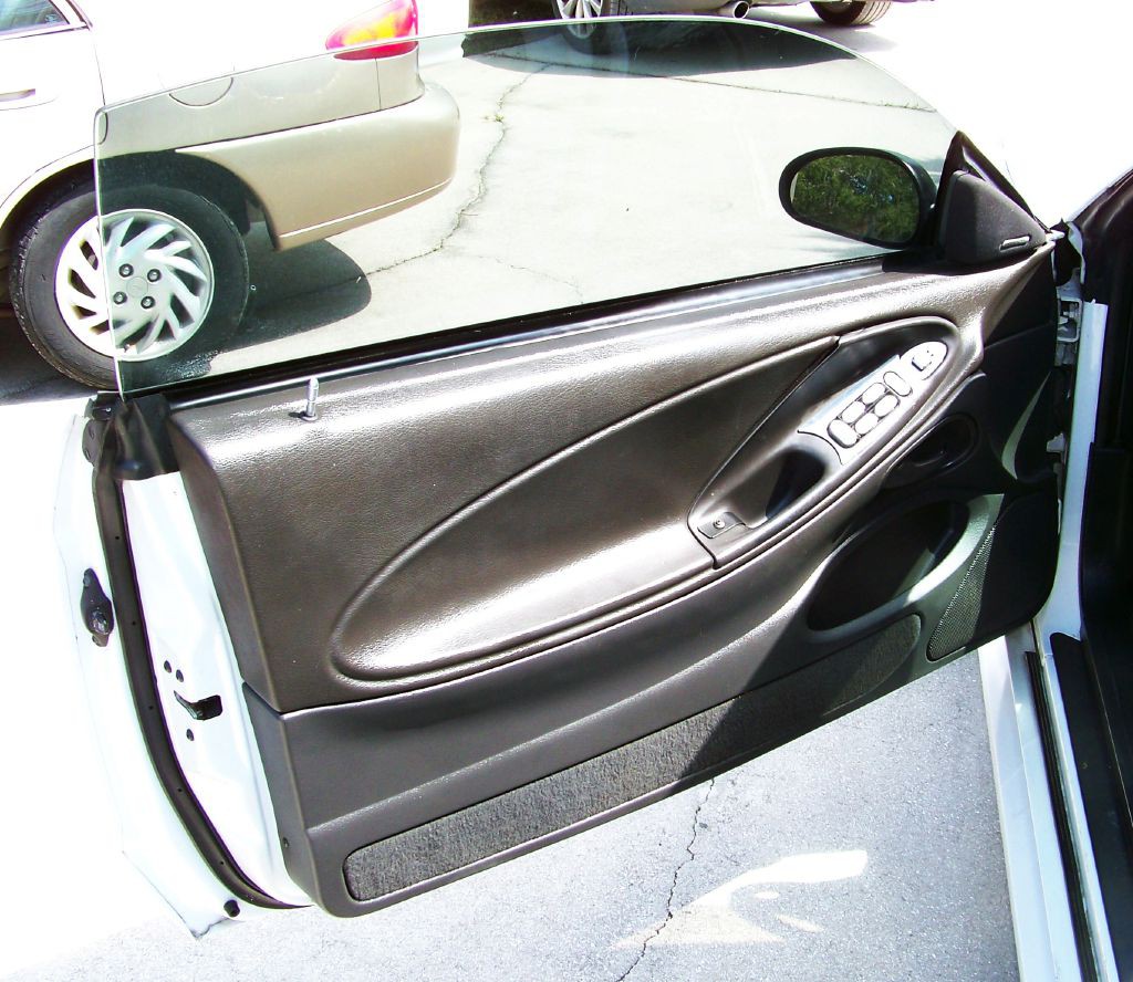 2003 Ford Mustang Image 14