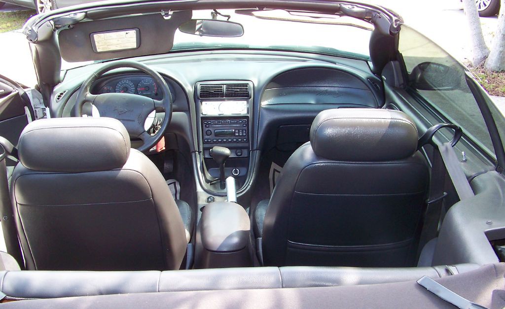 2003 Ford Mustang Image 15