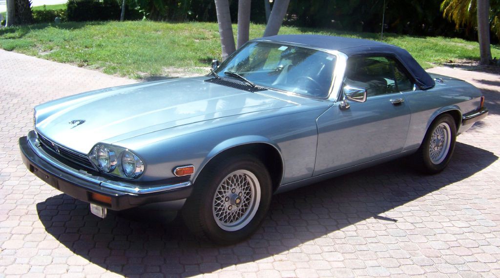1990 Jaguar XJ Image 8