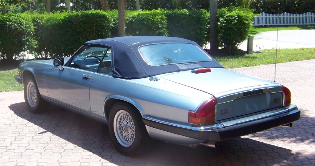 1990 Jaguar XJ Image 9