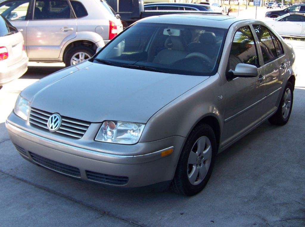 2005 Volkswagen Jetta Image 1