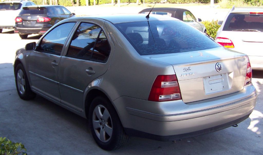 2005 Volkswagen Jetta Image 4