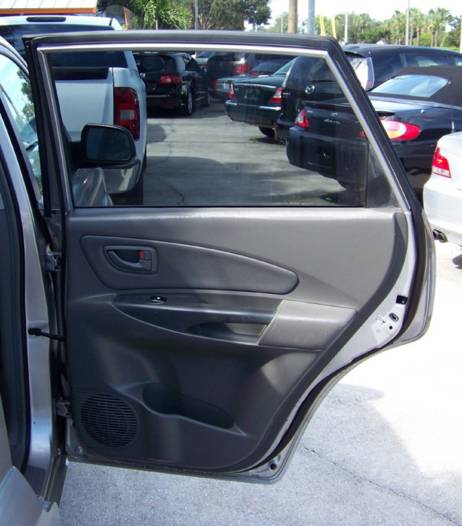 2006 Hyundai Tucson Image 15