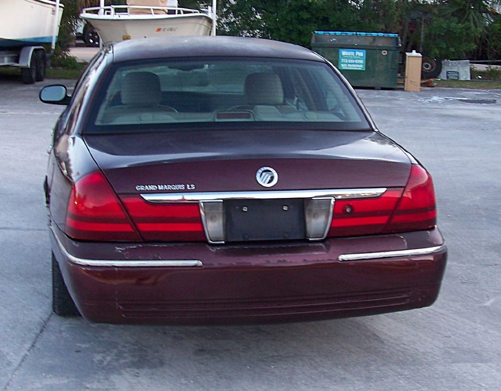 2003 Mercury Grand Marquis Image 5