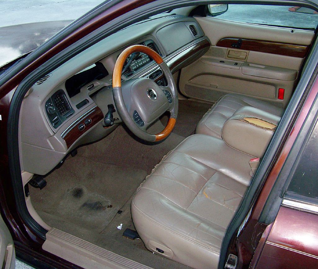 2003 Mercury Grand Marquis Image 7