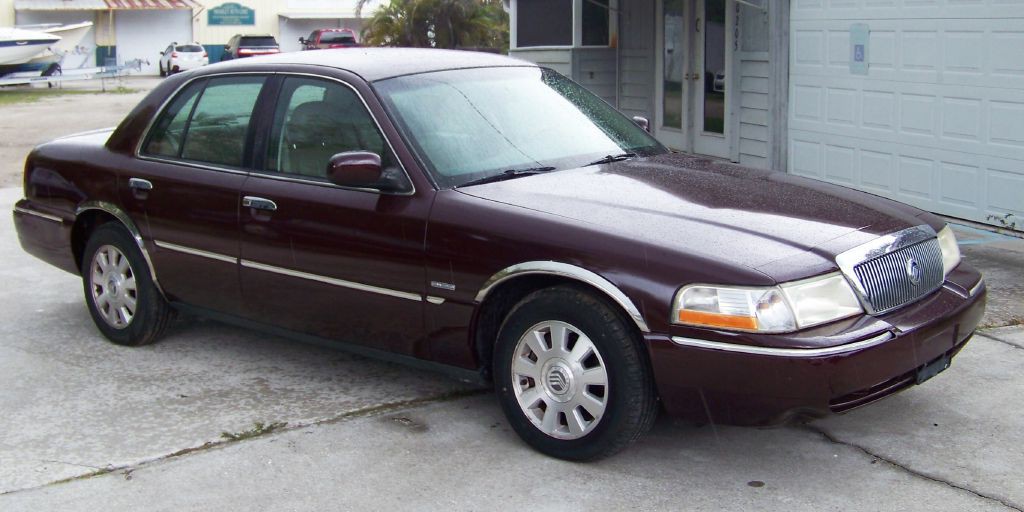 2003 Mercury Grand Marquis Image 2