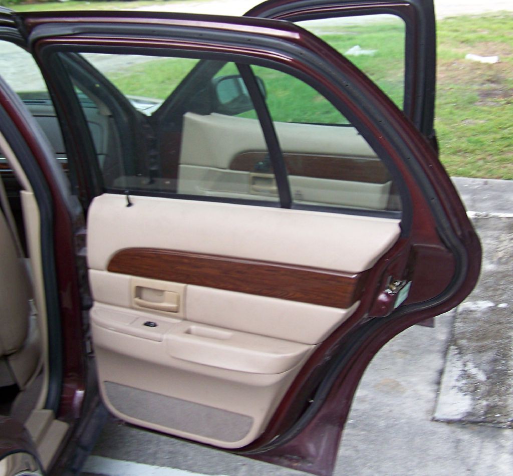 2003 Mercury Grand Marquis Image 15