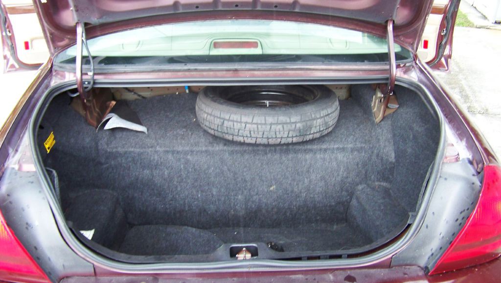 2003 Mercury Grand Marquis Image 17