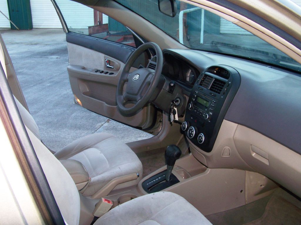 2007 Kia Spectra Image 11