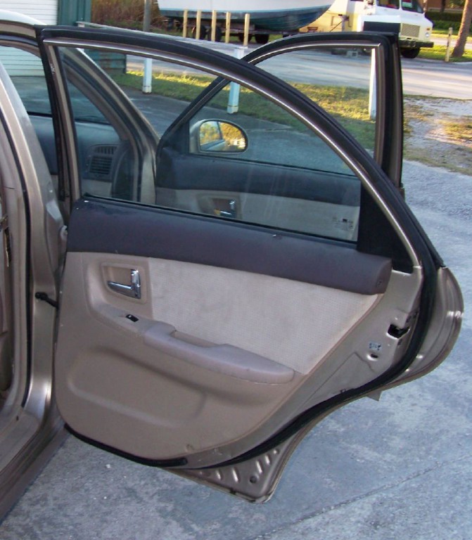 2007 Kia Spectra Image 15