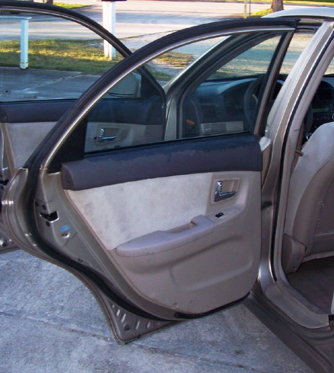 2007 Kia Spectra Image 16