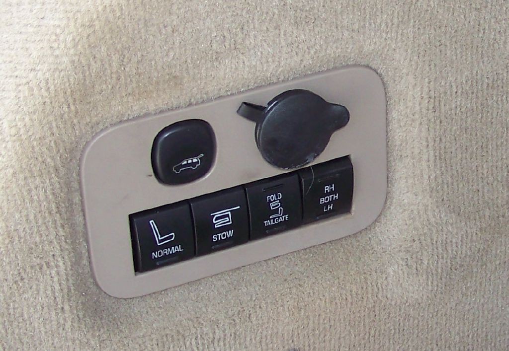 2012 Lincoln MKT Image 15