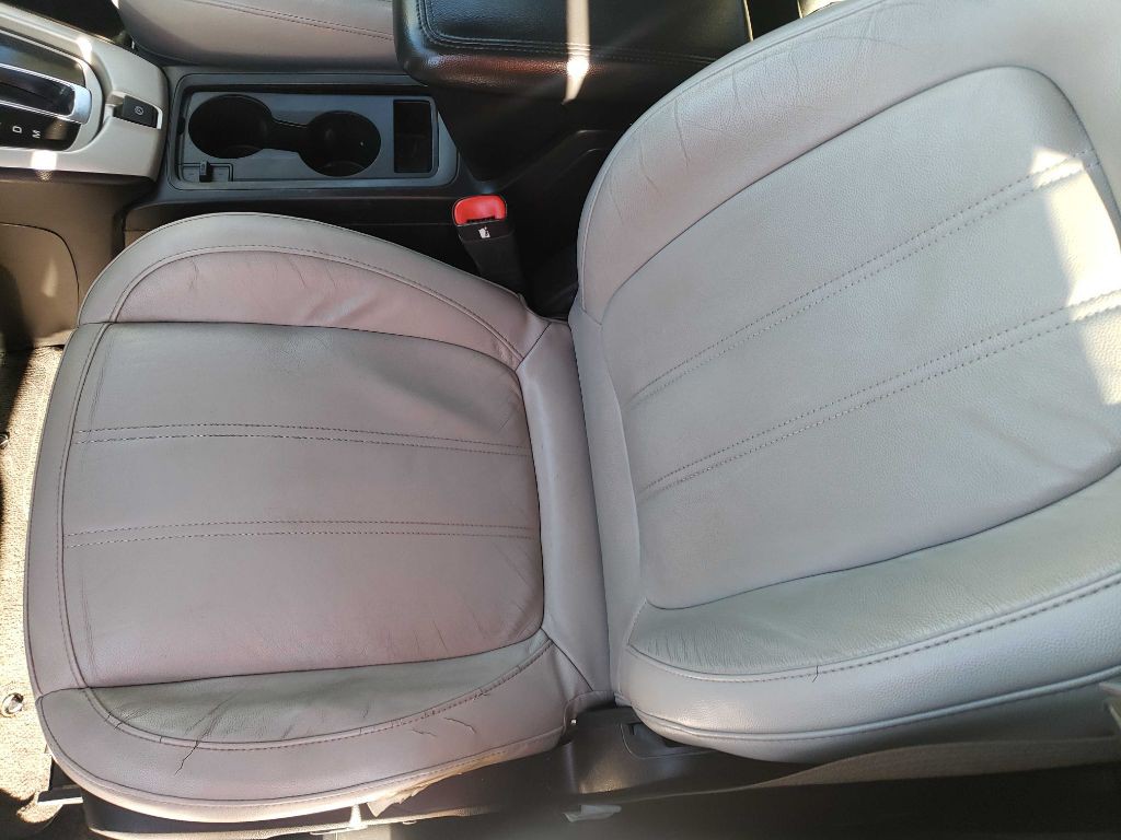 2012 Chevrolet Captiva Image 11