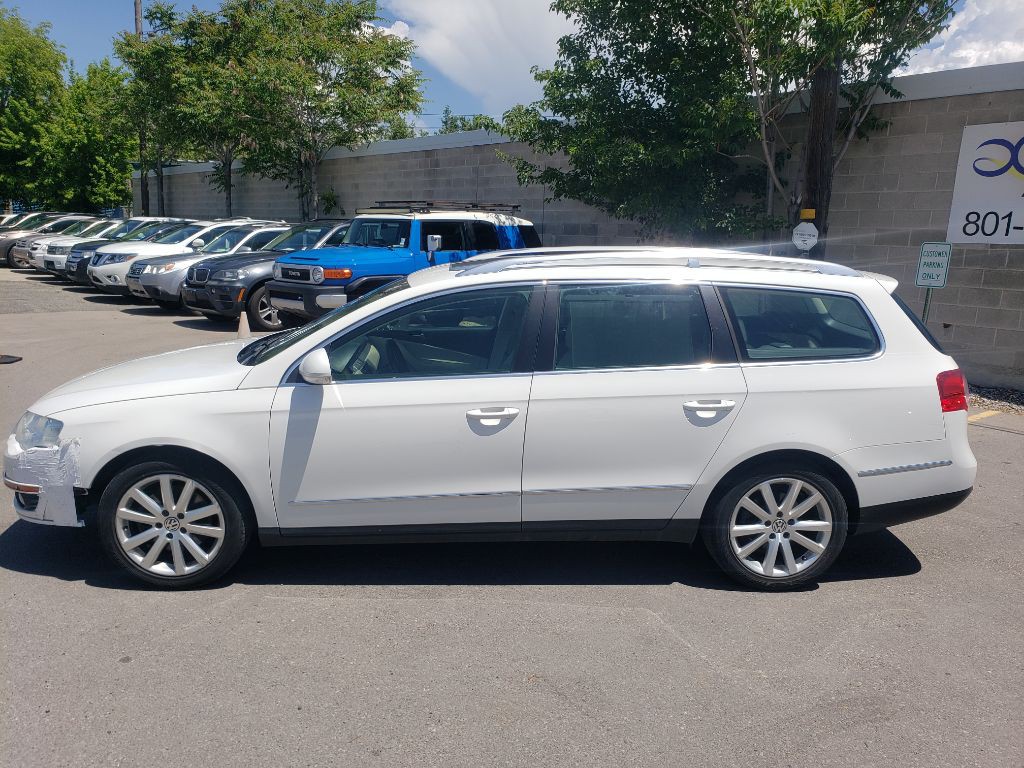 2010 Volkswagen Passat Image 8