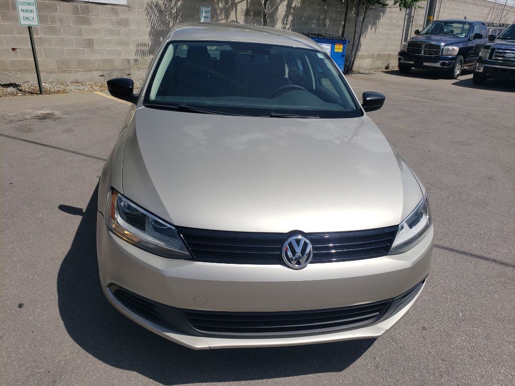 2014 Volkswagen Jetta Image 2