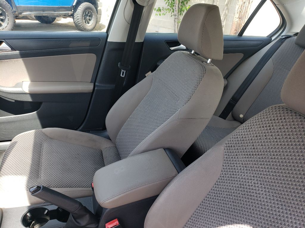 2014 Volkswagen Jetta Image 10