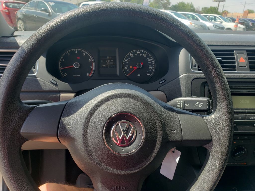 2014 Volkswagen Jetta Image 17