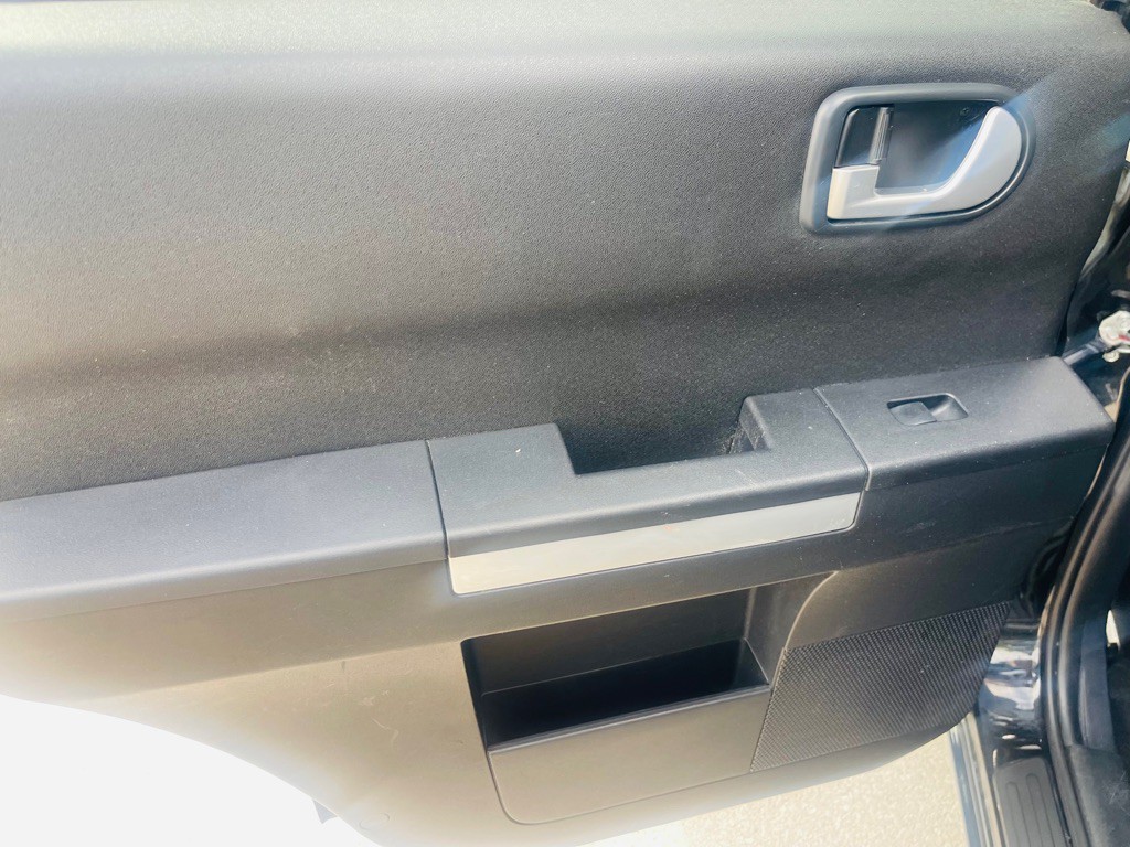 2011 Mitsubishi Endeavor Image 15