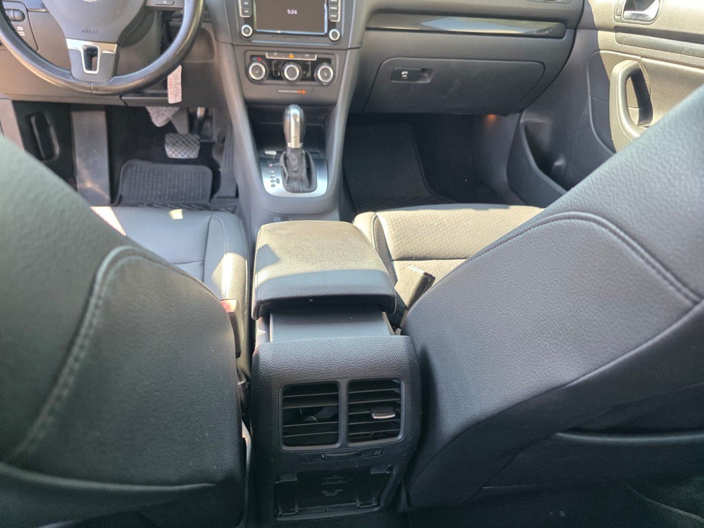 2012 Volkswagen Jetta Image 14