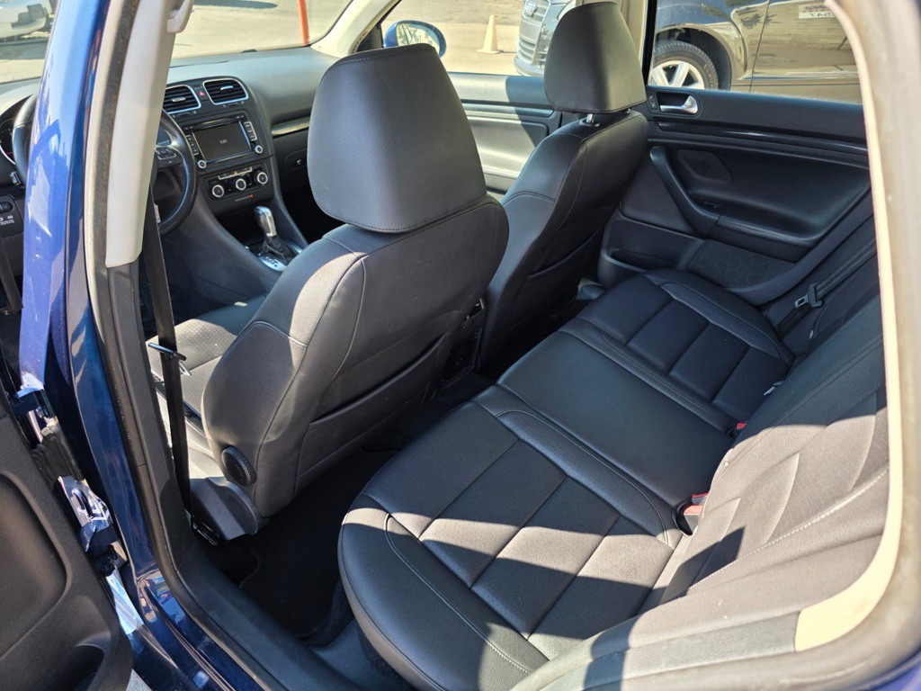 2012 Volkswagen Jetta Image 16