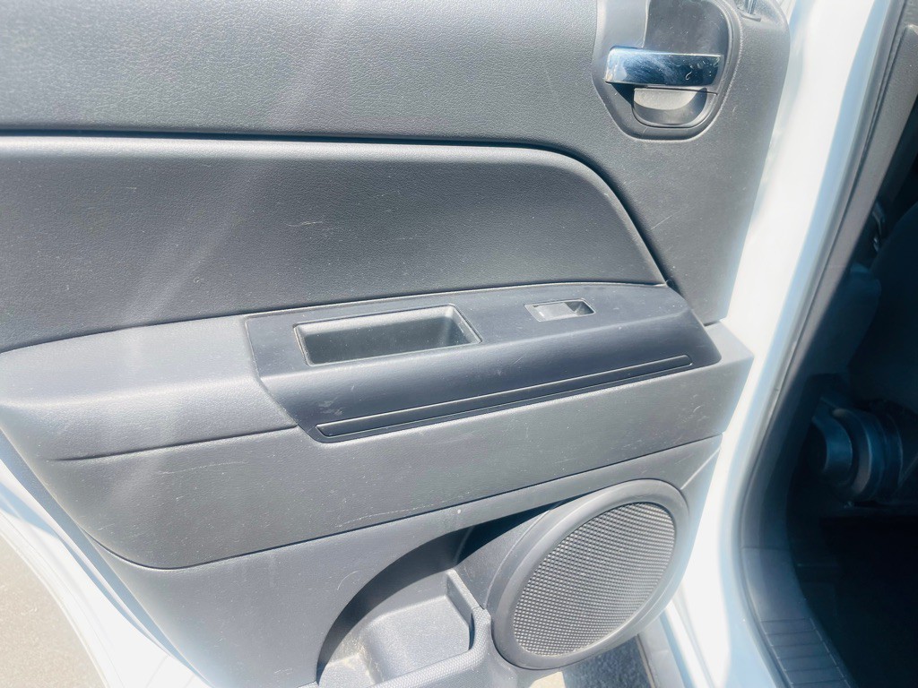 2016 Jeep Patriot Image 16