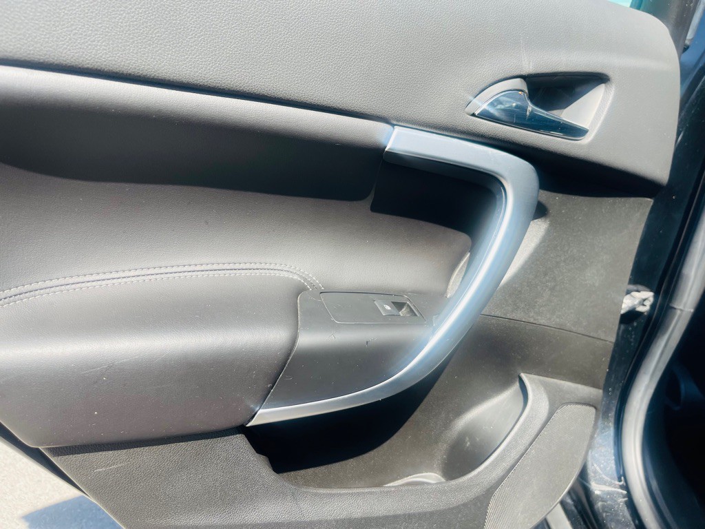 2014 Buick Regal Image 18