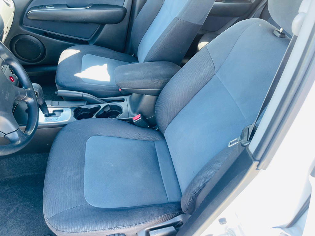 2006 Mitsubishi Outlander Image 10