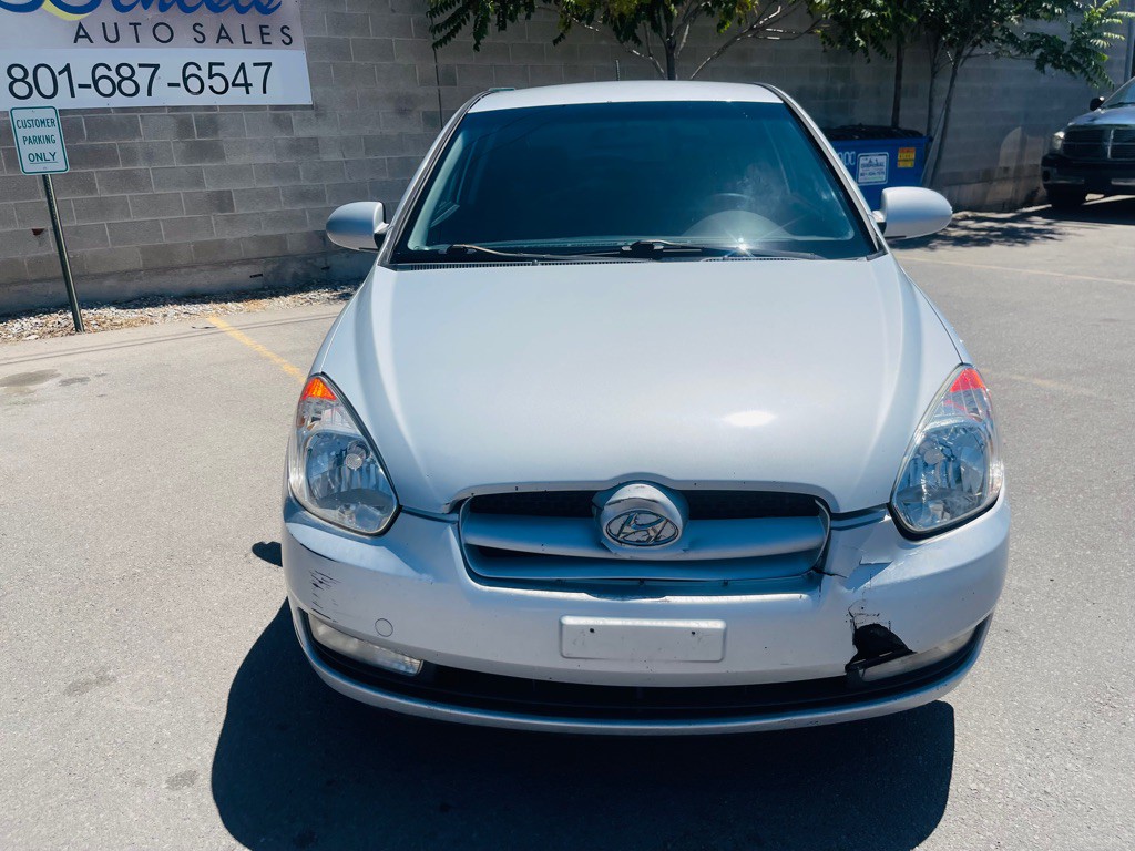 2007 Hyundai Accent Image 2