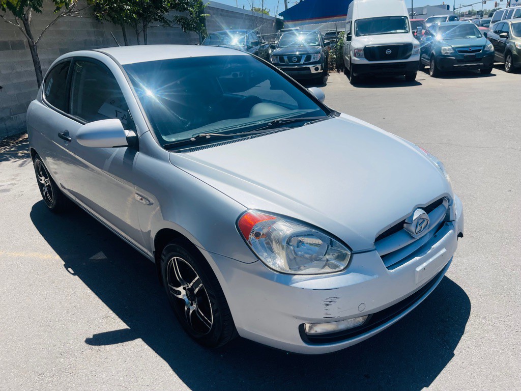 2007 Hyundai Accent Image 3