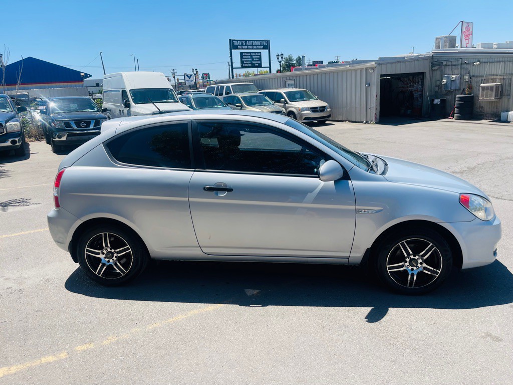 2007 Hyundai Accent Image 4