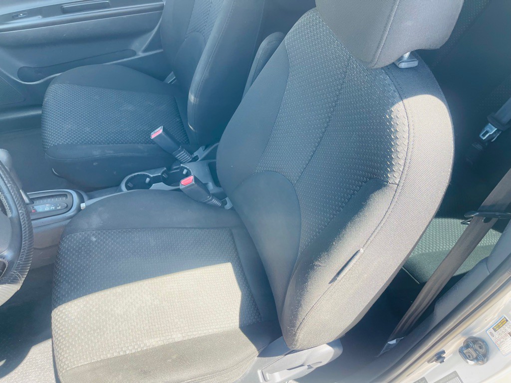 2007 Hyundai Accent Image 10