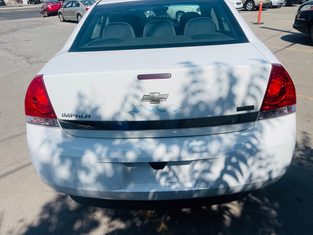 2011 Chevrolet Impala Image 6