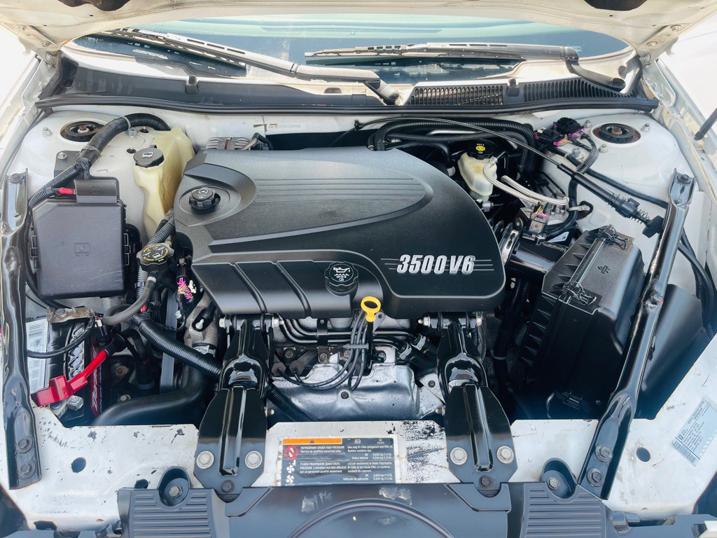 2011 Chevrolet Impala Image 24