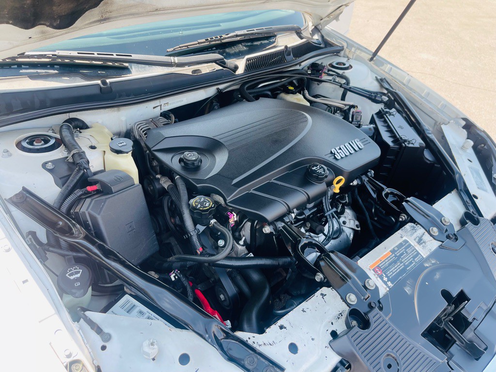 2011 Chevrolet Impala Image 26