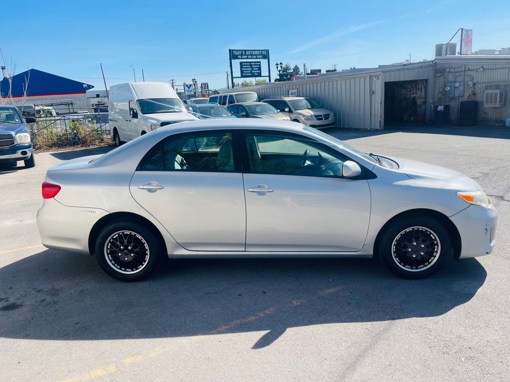 2011 Toyota Corolla Image 4
