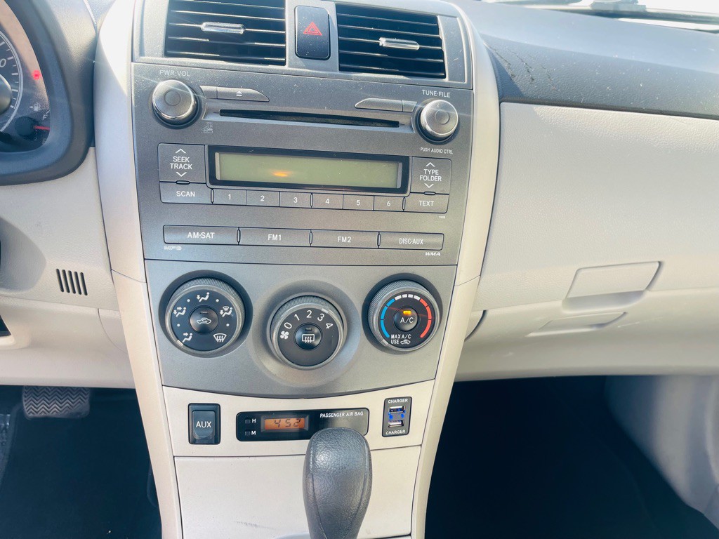 2011 Toyota Corolla Image 14
