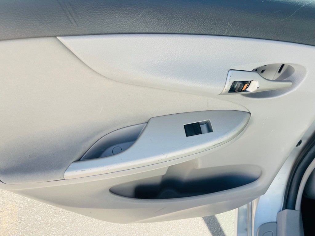 2011 Toyota Corolla Image 15