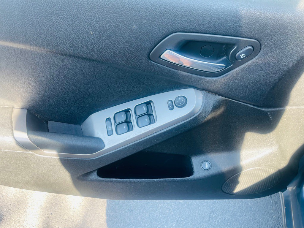 2008 Pontiac G6 Image 9
