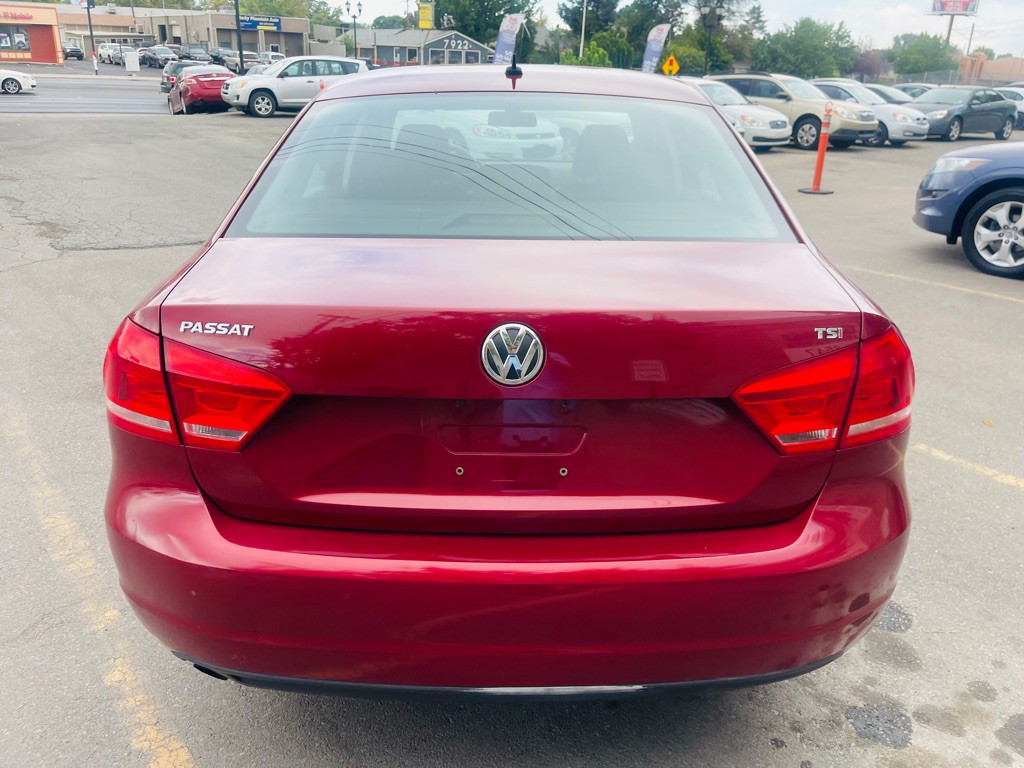 2015 Volkswagen Passat Image 6