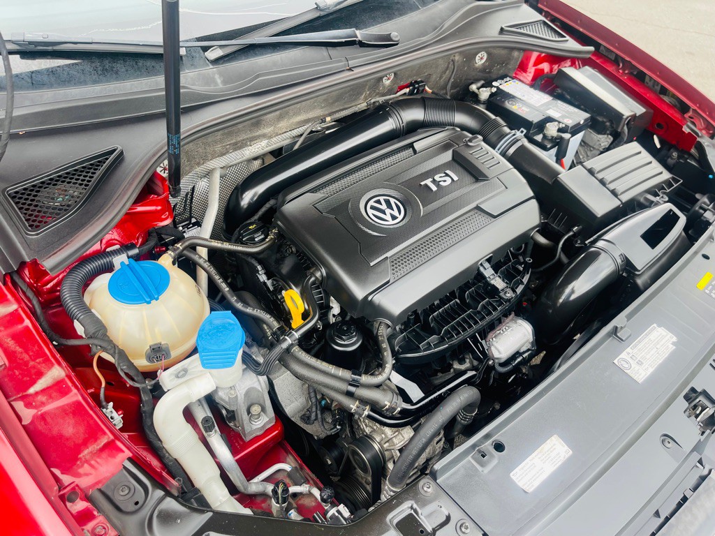 2015 Volkswagen Passat Image 26