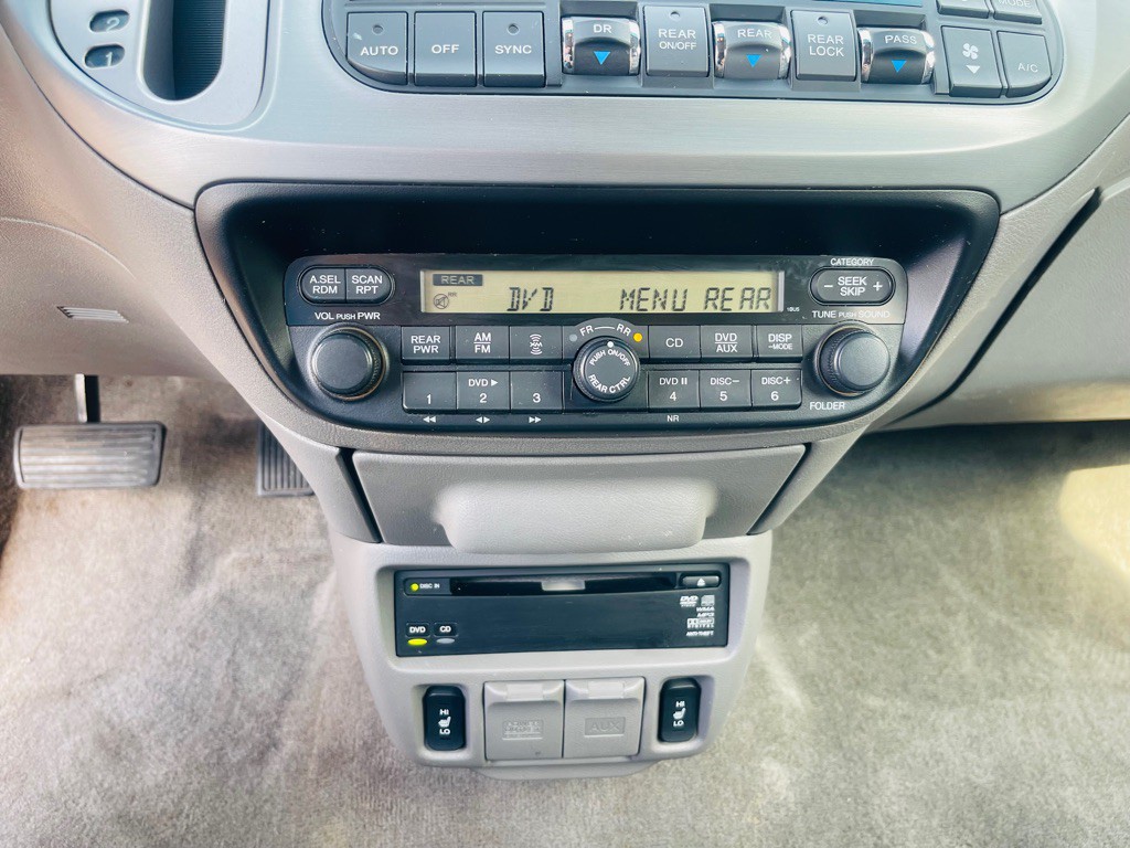 2009 Honda Odyssey Image 17