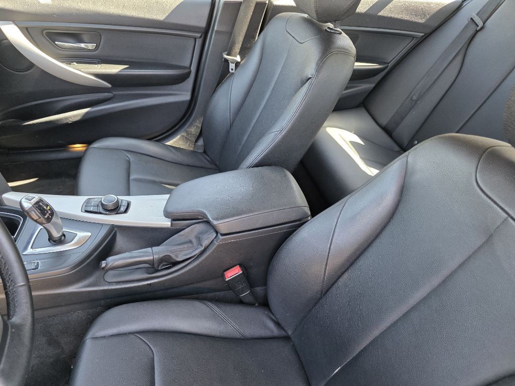 2015 BMW 3 Series Image 13