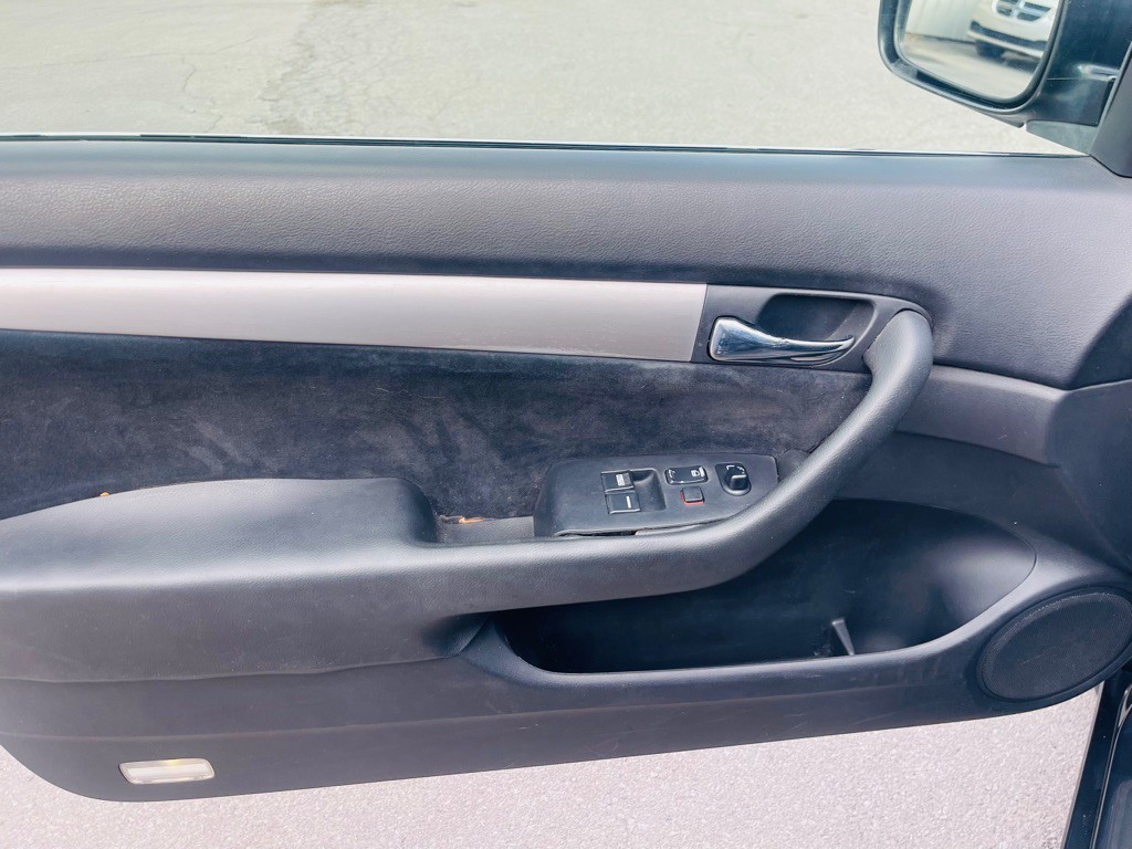 2004 Honda Accord Image 9